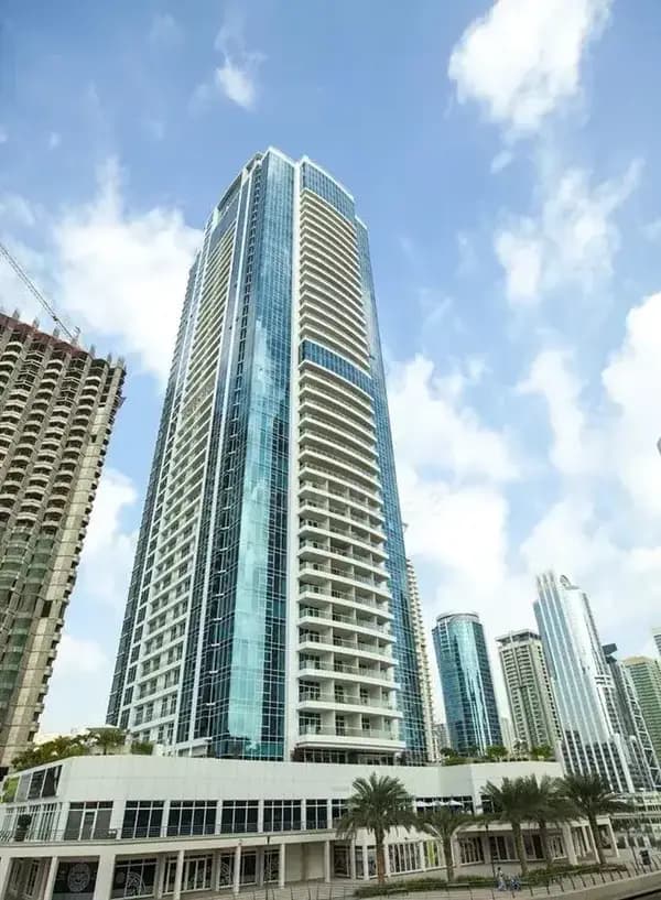 Laguna Tower
